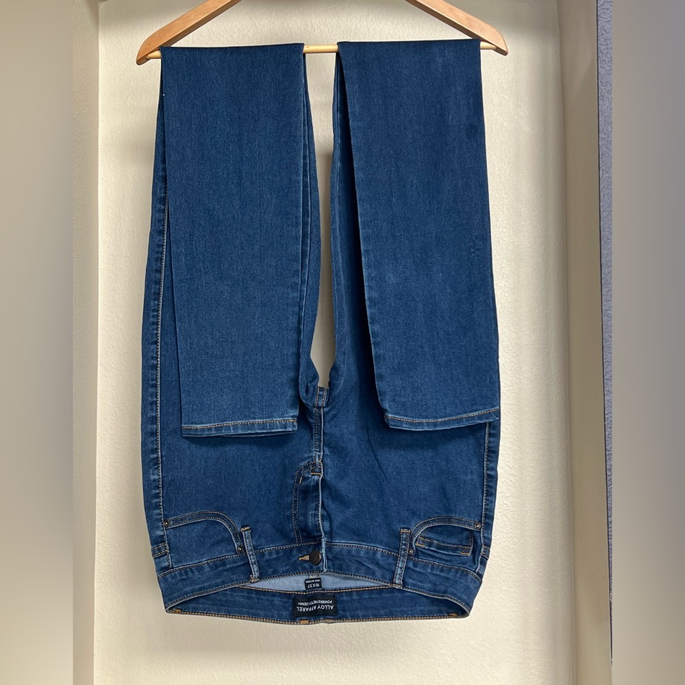 Alloy TALL/LONG Size 10 37” INSEAM Skinny Slim Jean